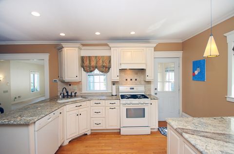 Tiny photo for 52 Stuyvesant Avenue, New Haven, CT 06512 (MLS # 24147868)