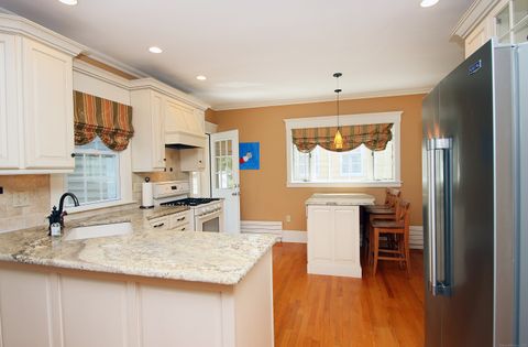 Tiny photo for 52 Stuyvesant Avenue, New Haven, CT 06512 (MLS # 24147868)