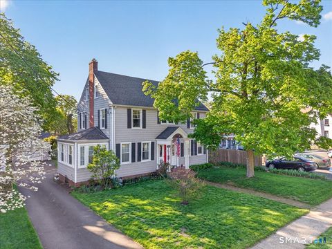 Photo of 1830 Whitney Avenue, Hamden, CT 06517 (MLS # 24170231)