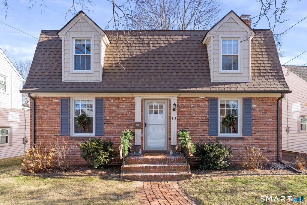 Photo of 114 Argyle Avenue, West Hartford, CT 06107 (MLS # 24145741)