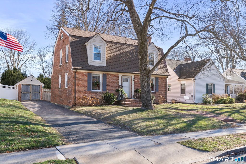 Photo of 114 Argyle Avenue, West Hartford, CT 06107 (MLS # 24145741)