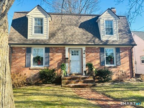 Photo of 114 Argyle Avenue, West Hartford, CT 06107 (MLS # 24145741)