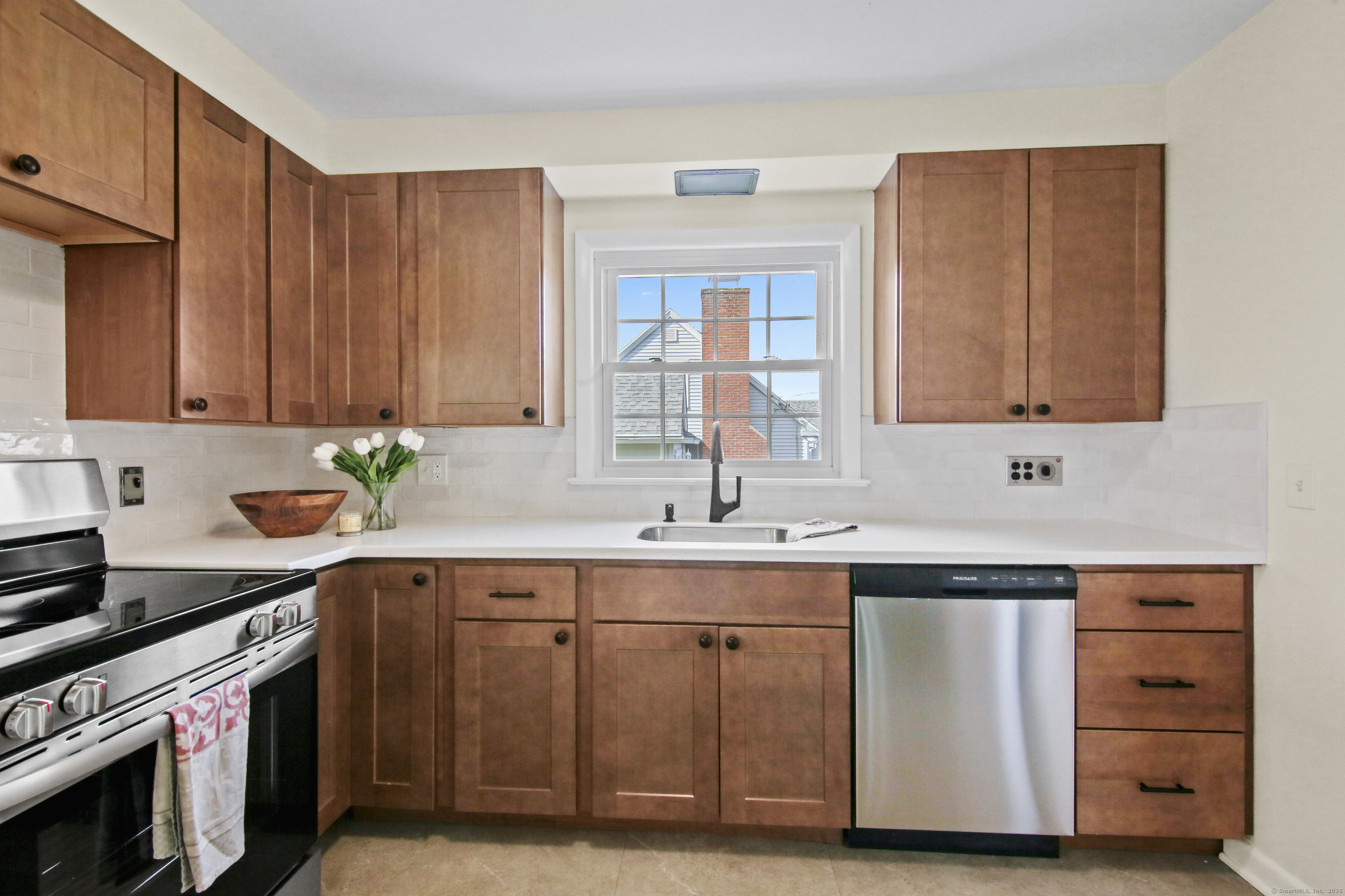 601 Hunting Hill Avenue, Middletown, Connecticut image 4