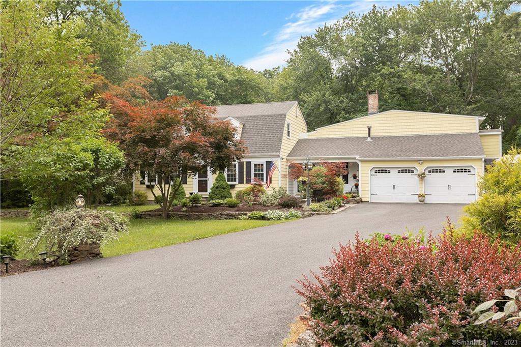 Photo 1 of 56 Blueberry Lane, Southbury, Connecticut, $450,000, Web #: 170573694