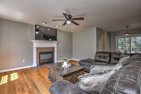 Tiny photo for 28 Edgewood Avenue, Shelton, CT 06484 (MLS # 24150308)