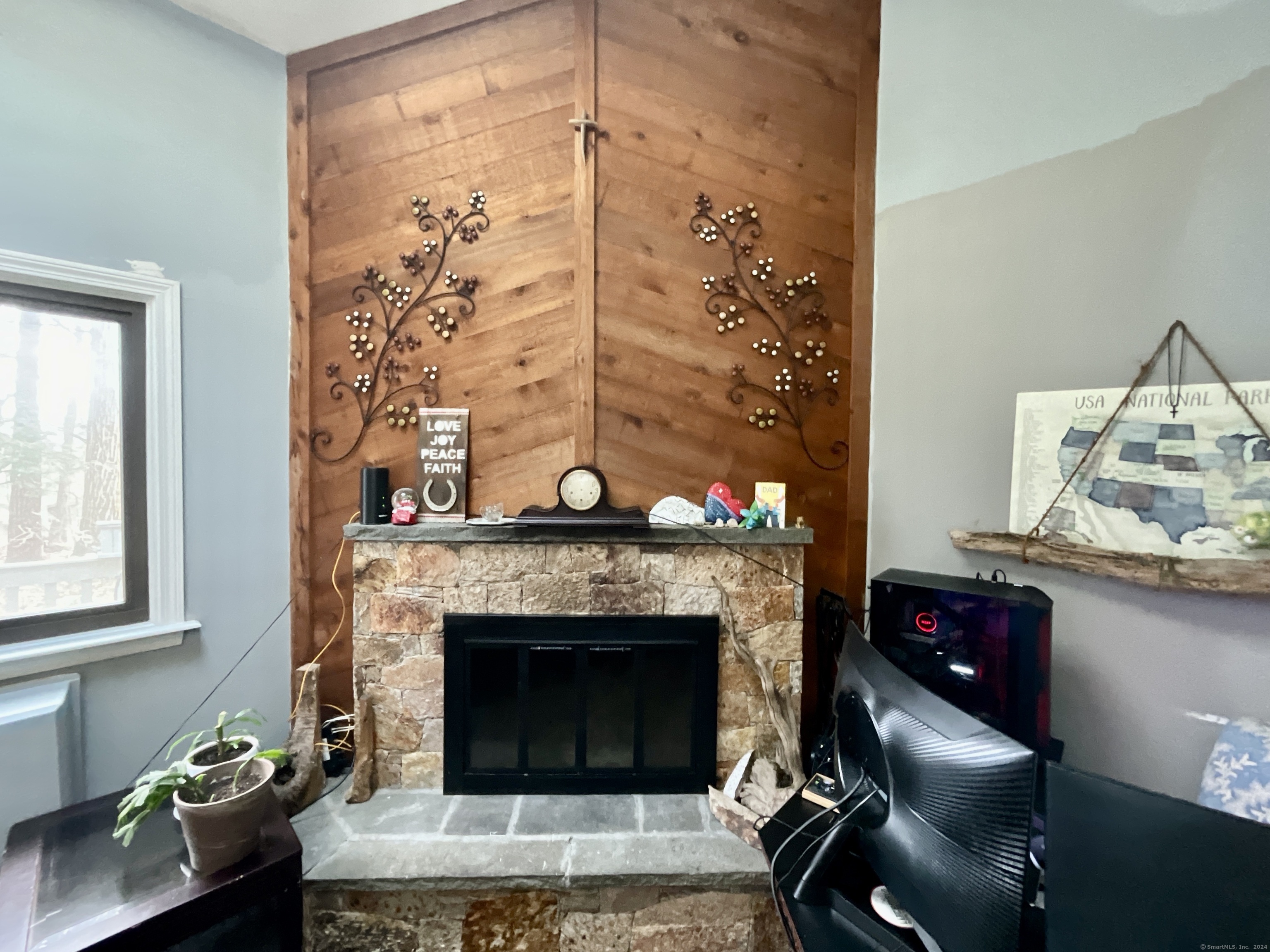 345 Ledge Drive, Torrington, Connecticut image 4