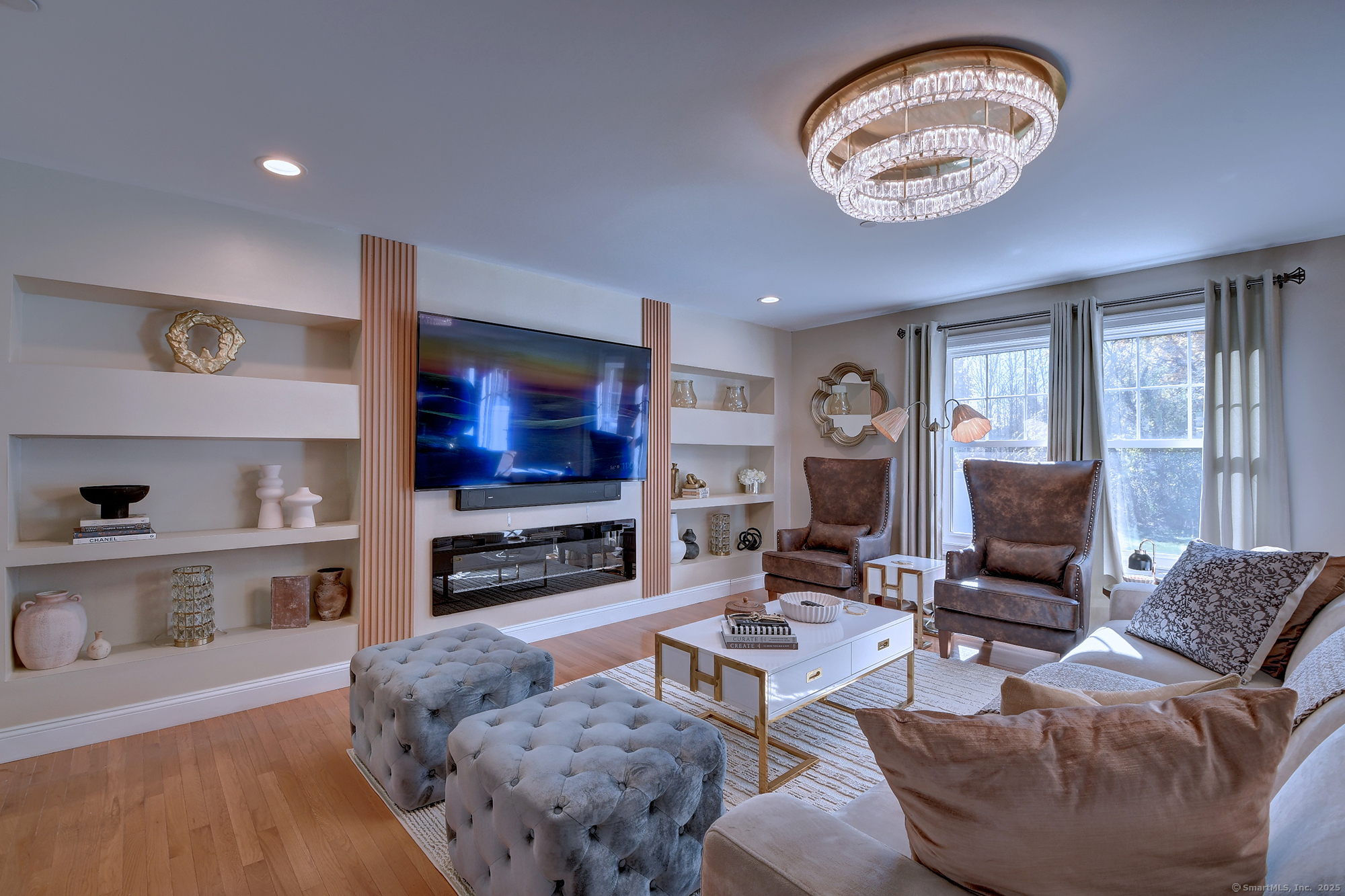 33 Old Village Circle