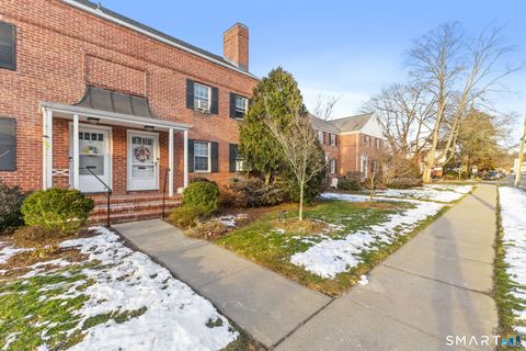 Tiny photo for 34 4th Street #34, Stamford, CT 06905 (MLS # 24151048)