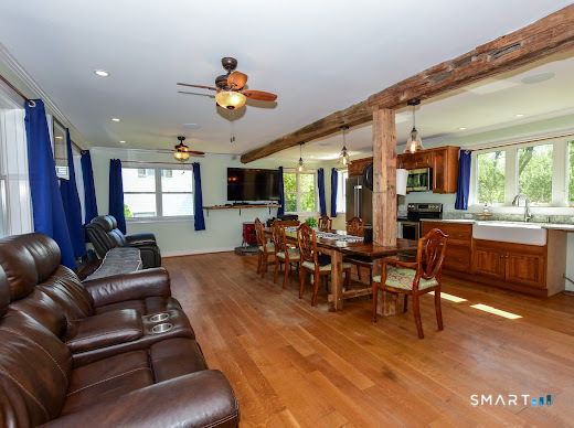 903 Beaumont Highway