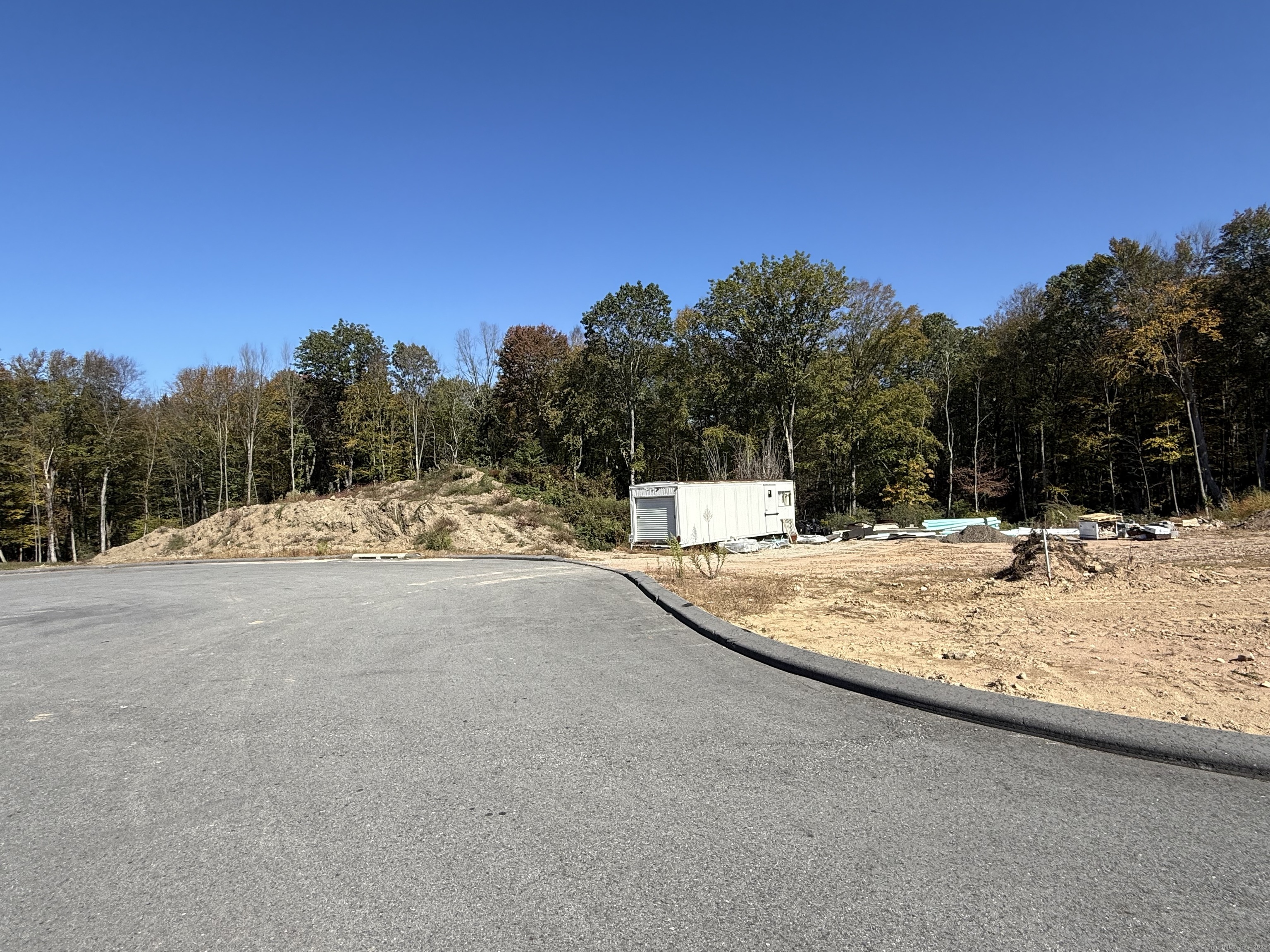 12 Laurelwood Lane lot 8