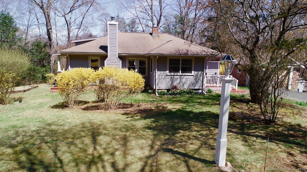 Property for Sale at Paradise Avenue, Hamden, Connecticut - Bedrooms: 3 
Bathrooms: 1 
Rooms: 5  - $339,900