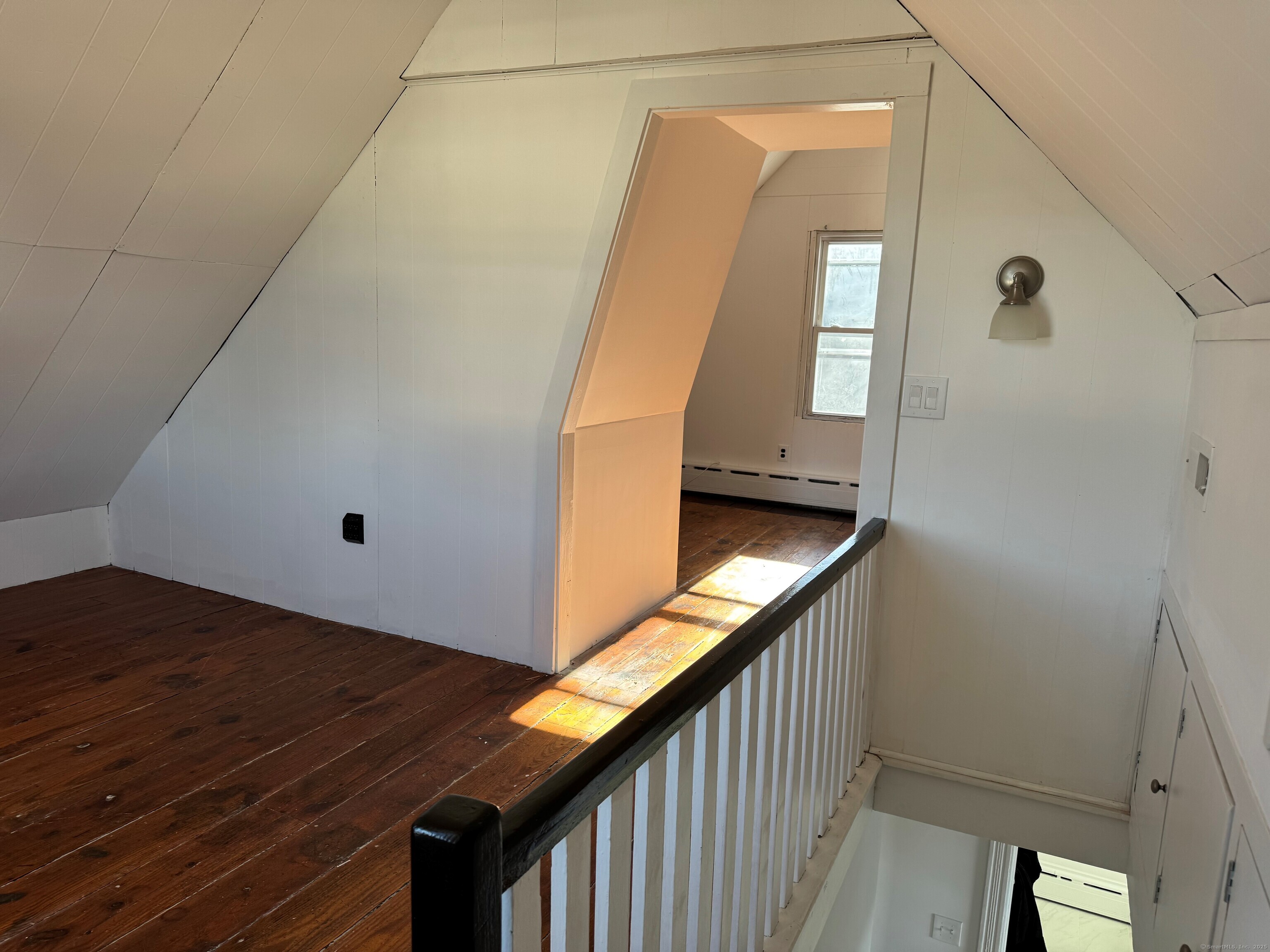 Greenwich, Connecticut 06830, United States, 3 Bedrooms Bedrooms, ,1 BathroomBathrooms,Residential,Active,20714