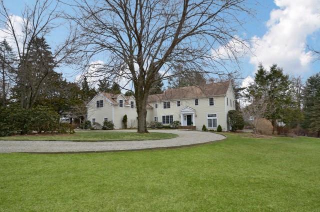 Photo 1 of 8 Stonewall Lane, Darien, Connecticut, $2,550,000, Web #: 99098235