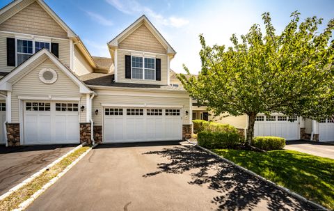 18 Hidden Brook Trail 18 Bethel CT 06801