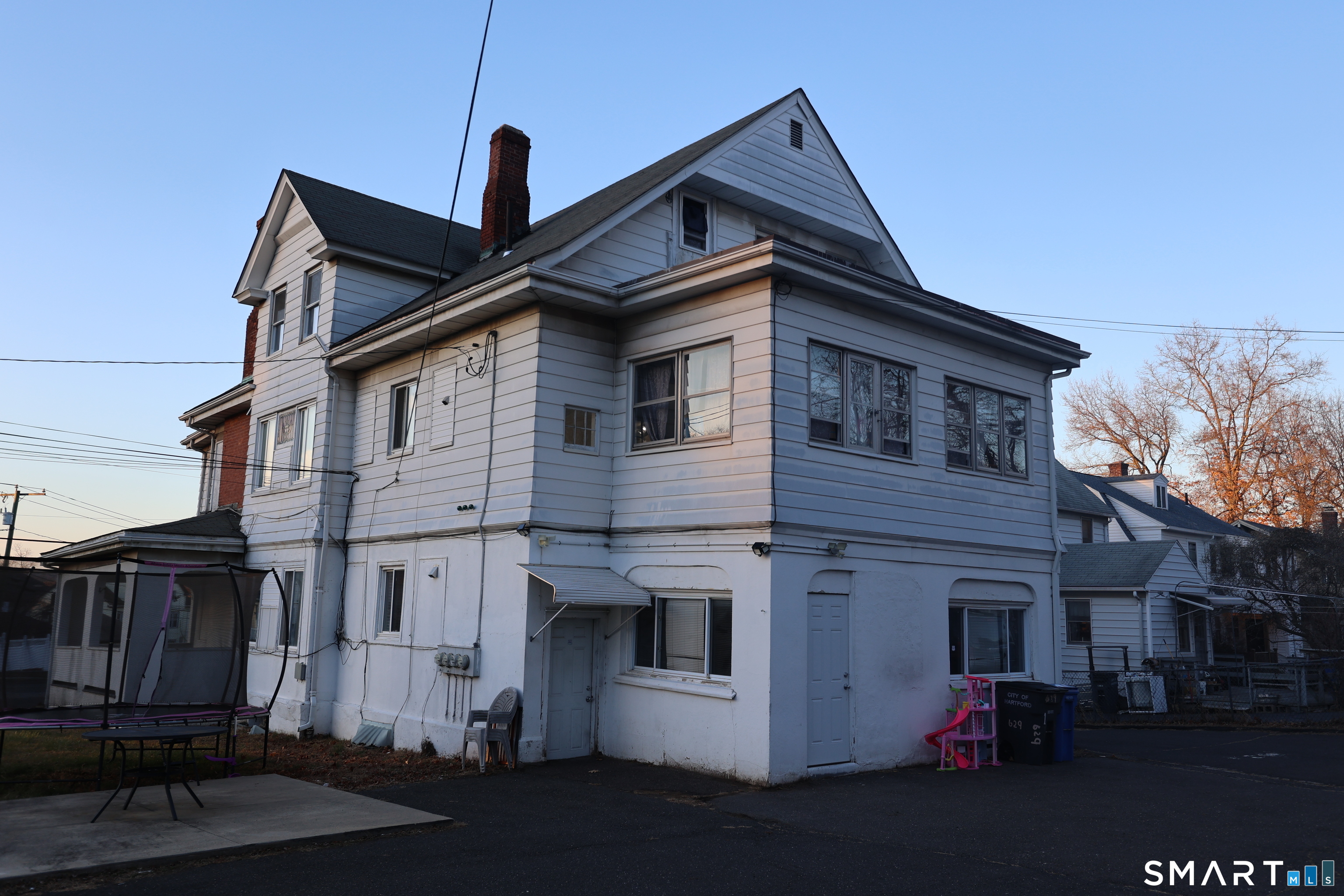 629 Broadview Terrace