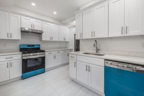 Tiny photo for 400 East Avenue, Bridgeport, CT 06610 (MLS # 24146913)