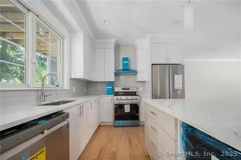 70 Shady Lane, Burrillville, Rhode Island image 15