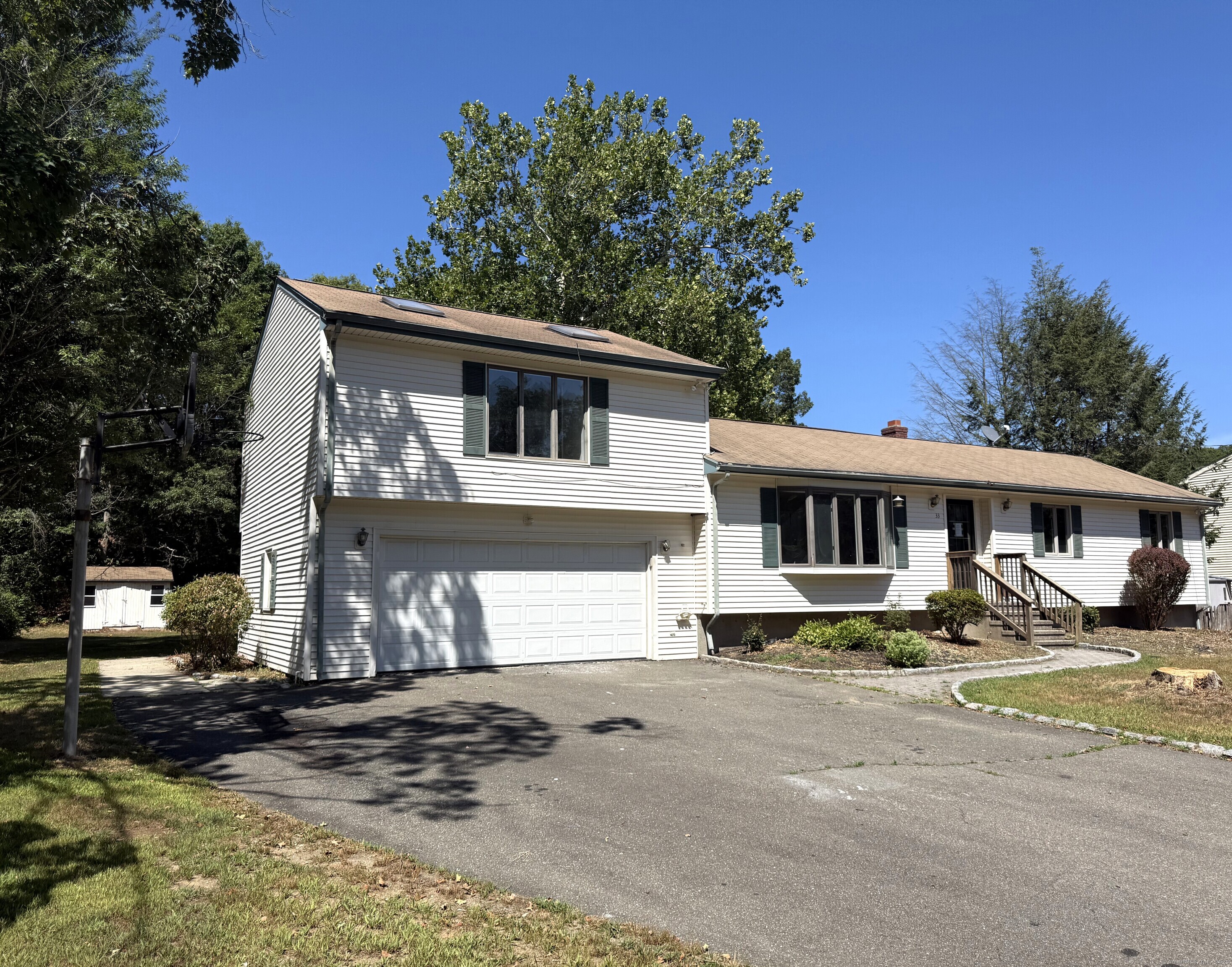 33 Manor Drive