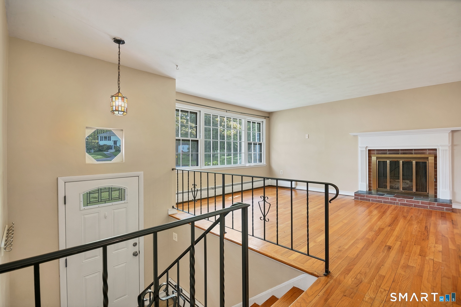 1 Holly Lane