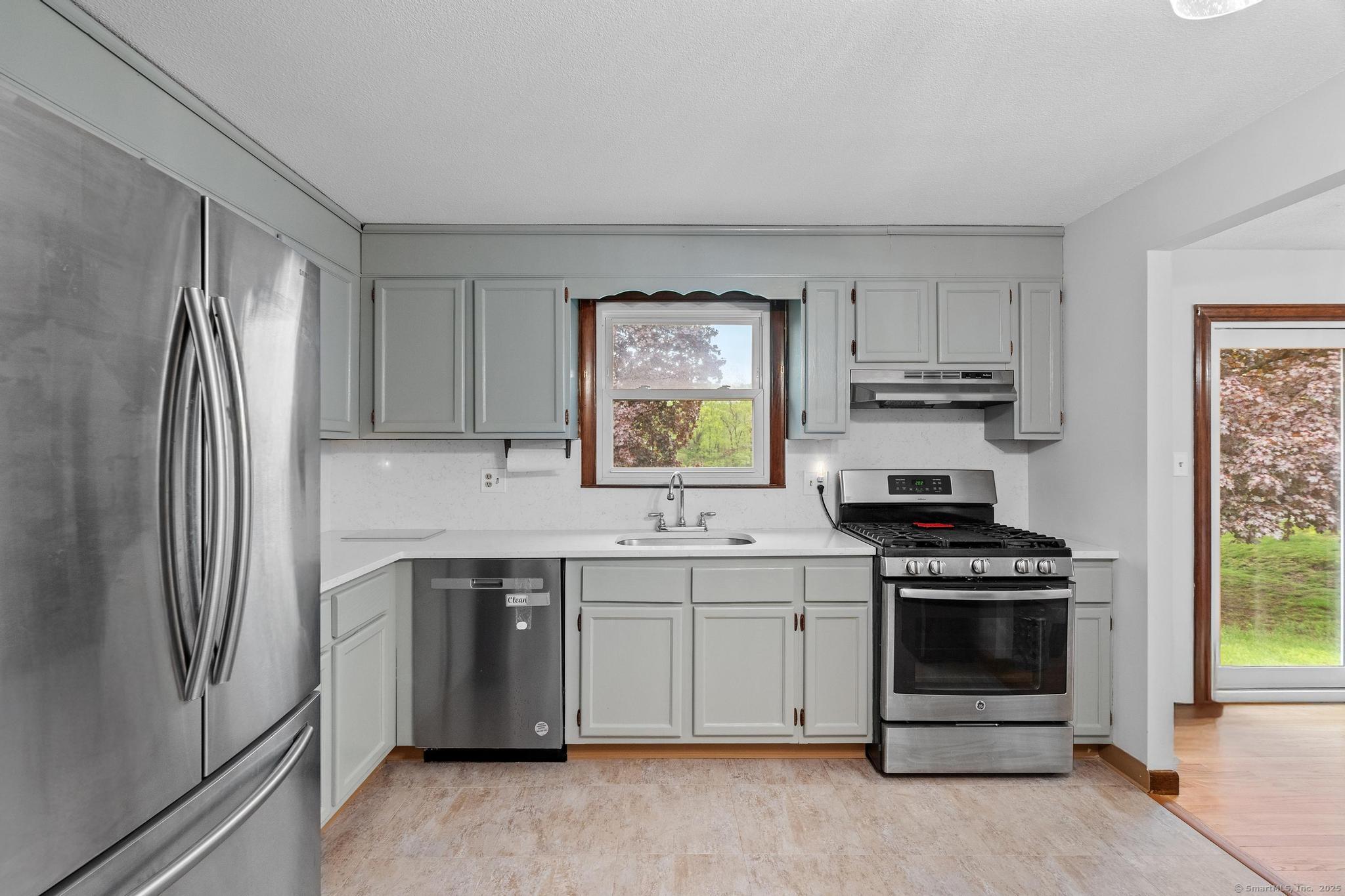 388 May Road, East Hartford, Connecticut image 7