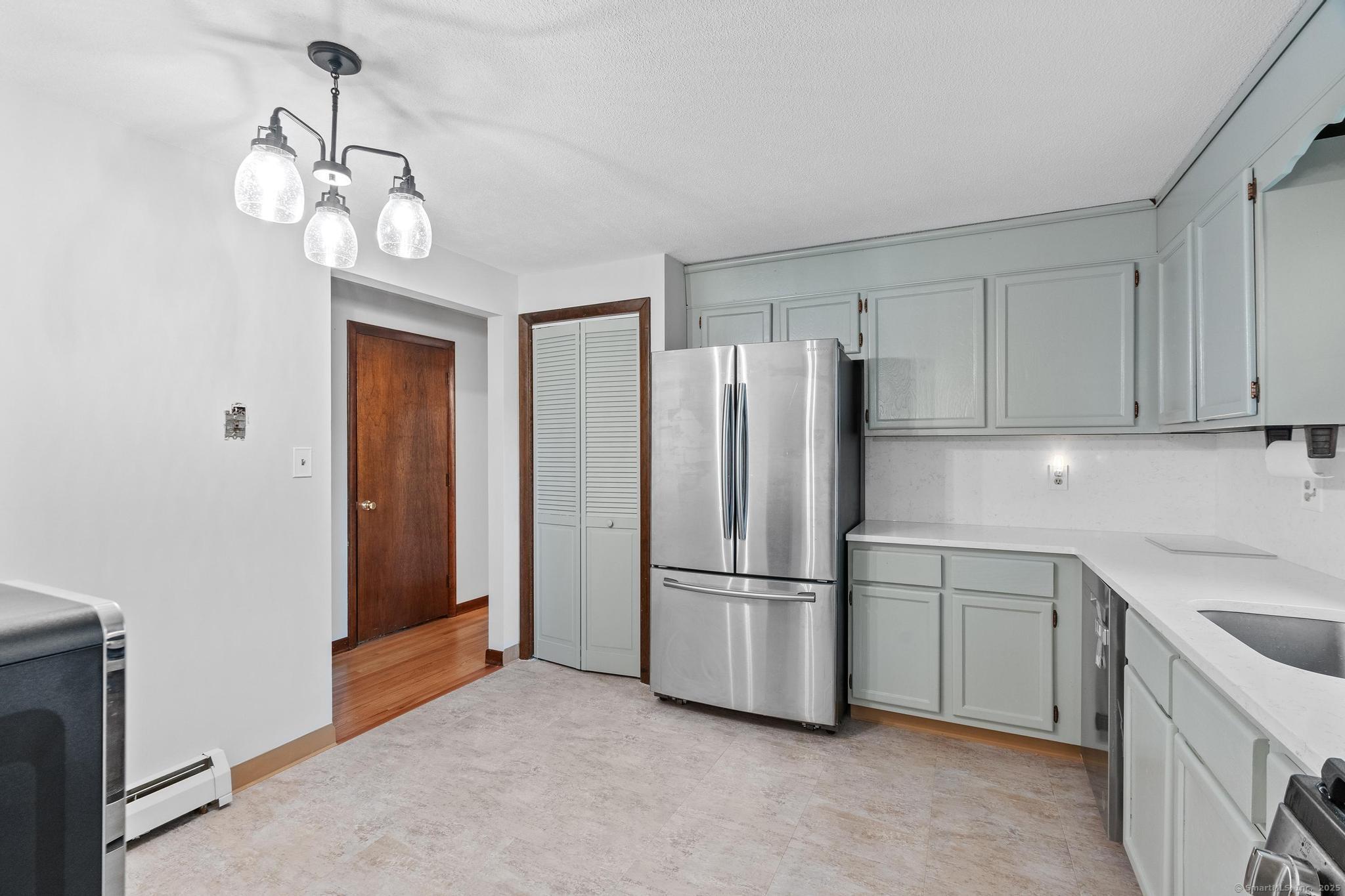 388 May Road, East Hartford, Connecticut image 6