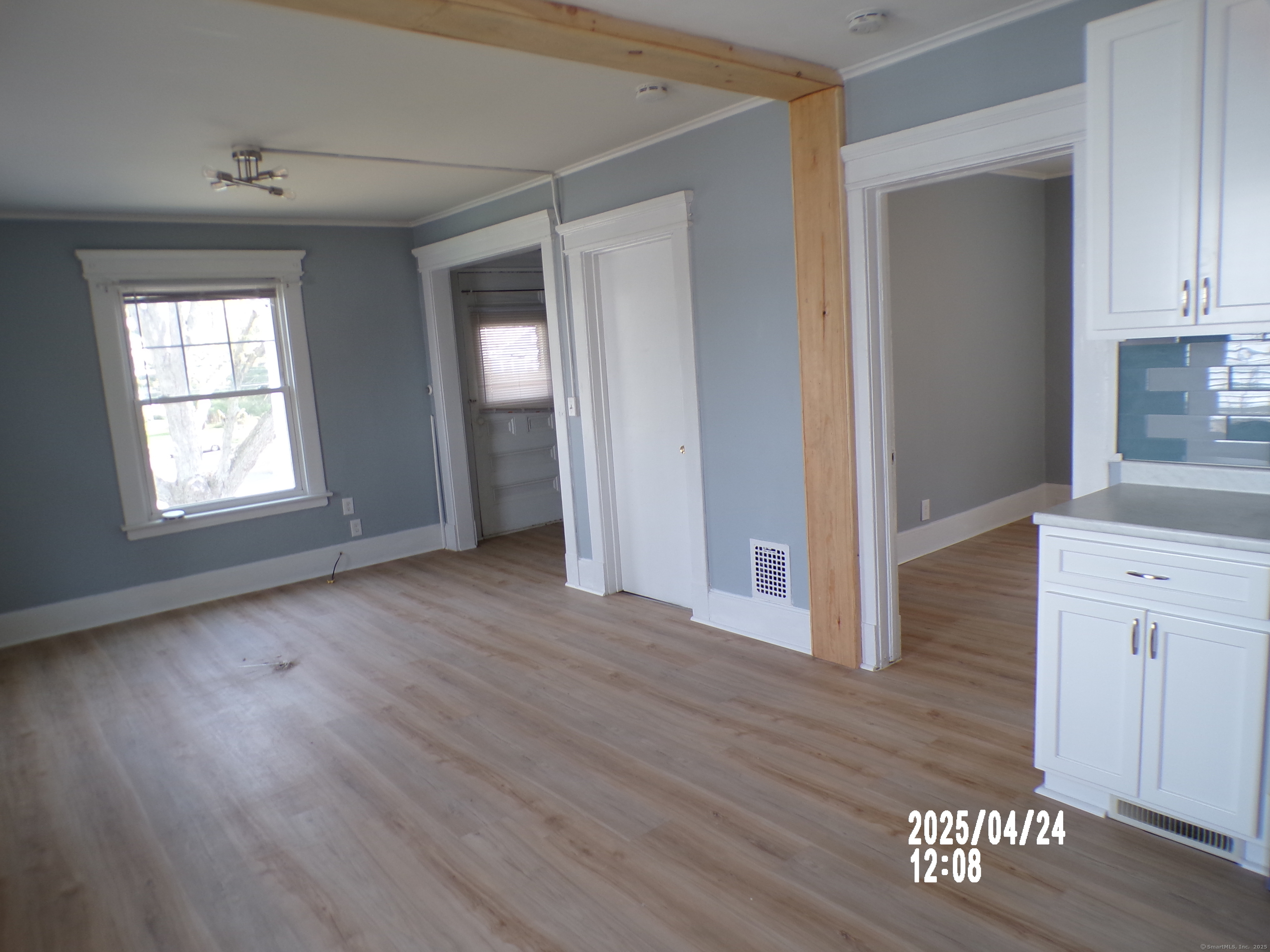 Hamden, Connecticut 06518, United States, 2 Bedrooms Bedrooms, ,1 BathroomBathrooms,Residential,Active,135726