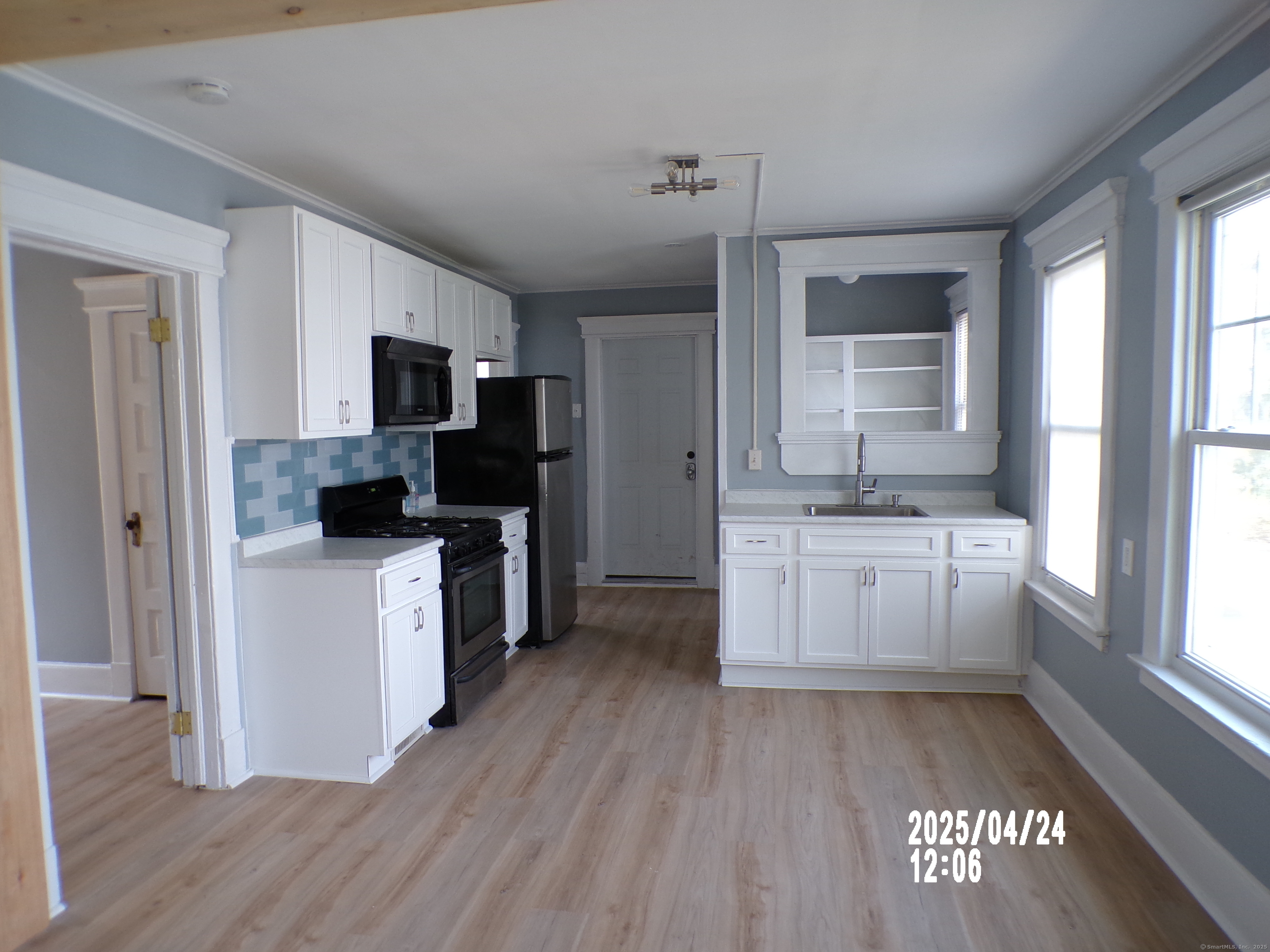 Hamden, Connecticut 06518, United States, 2 Bedrooms Bedrooms, ,1 BathroomBathrooms,Residential,Active,135726