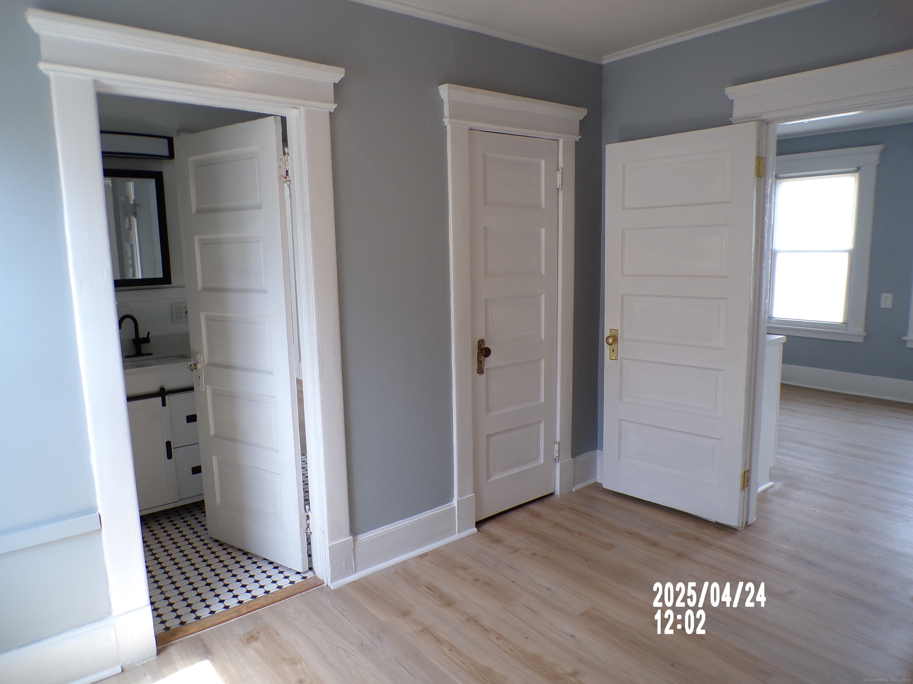 Hamden, Connecticut 06518, United States, 2 Bedrooms Bedrooms, ,1 BathroomBathrooms,Residential,Active,135726