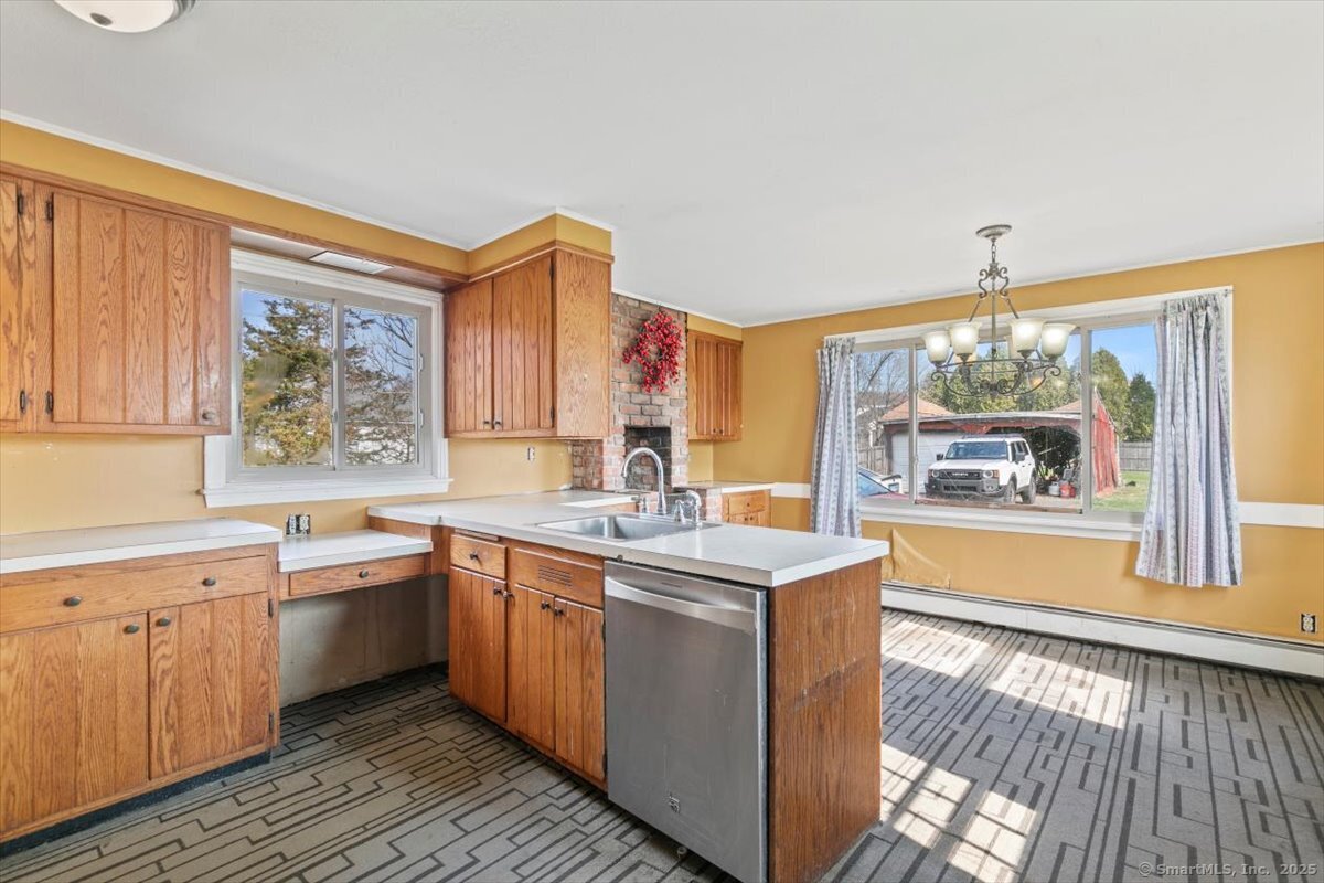 72 Spencer Street, Suffield, Connecticut image 16