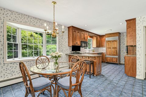 A home in New Canaan