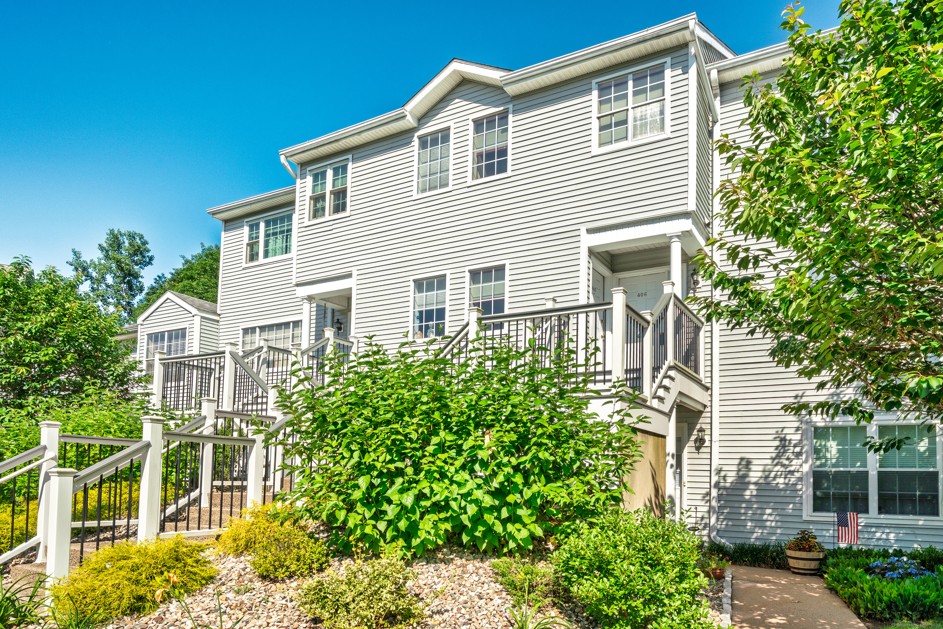 406 Watercourse Row 406