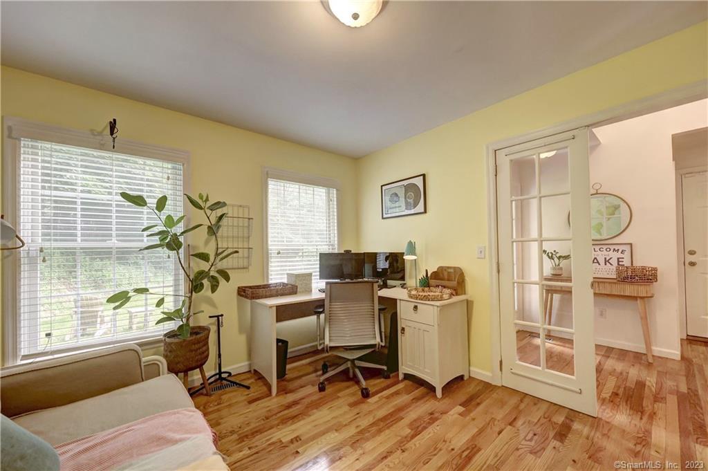 Photo 11 of 40 of 21 Candlewood Drive house