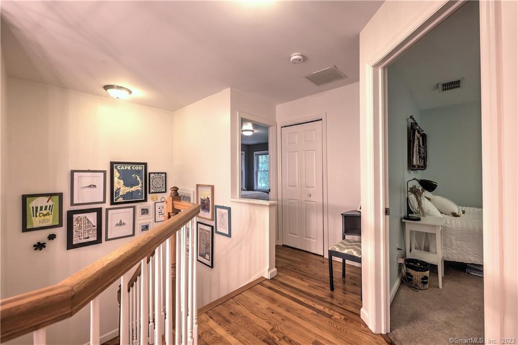 Photo 14 of 40 of 21 Candlewood Drive house