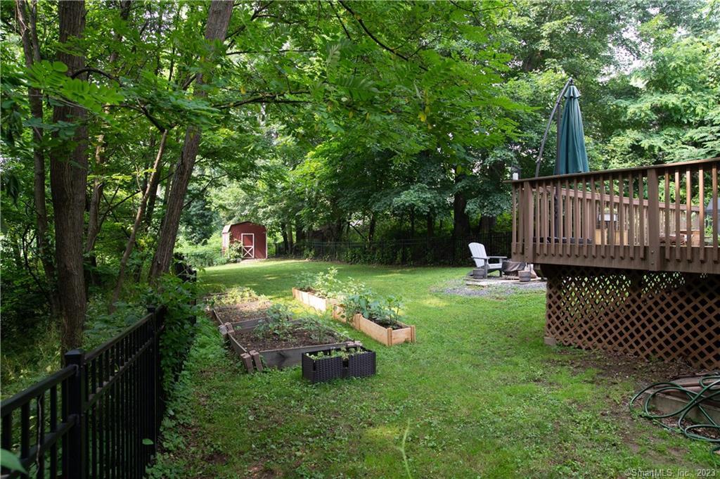Photo 37 of 40 of 21 Candlewood Drive house