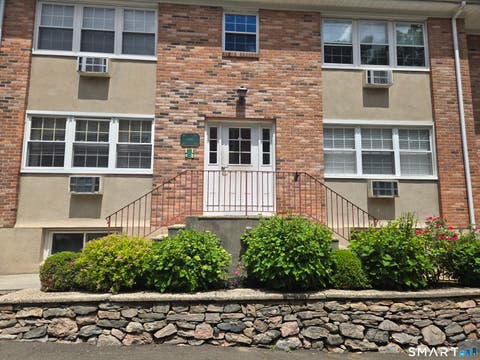 Condo For Sale - 1307 Hope Street #B4<br/> Stamford, CT 06907