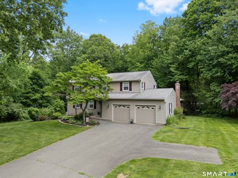 Tiny photo for 14 Amy Lane, Simsbury, CT 06070 (MLS # 24175131)