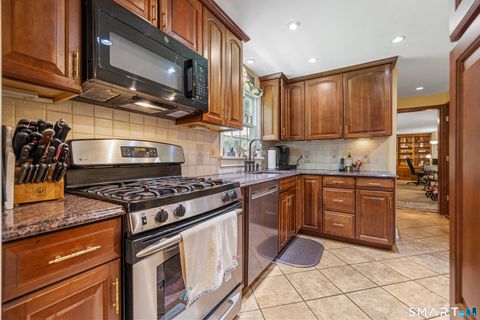 Tiny photo for 14 Amy Lane, Simsbury, CT 06070 (MLS # 24175131)