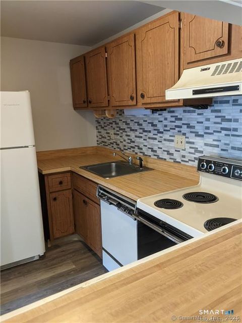 Tiny photo for 165 South Street #62, Vernon, CT 06066 (MLS # 24157498)