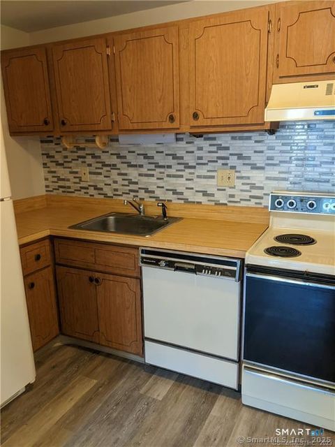 Tiny photo for 165 South Street #62, Vernon, CT 06066 (MLS # 24157498)