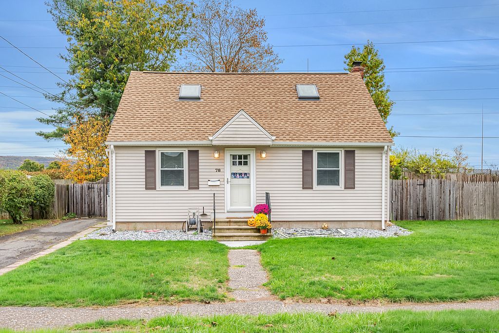 Photo of 78 Homesdale Avenue, Southington, CT 06489 (MLS # 24132259)