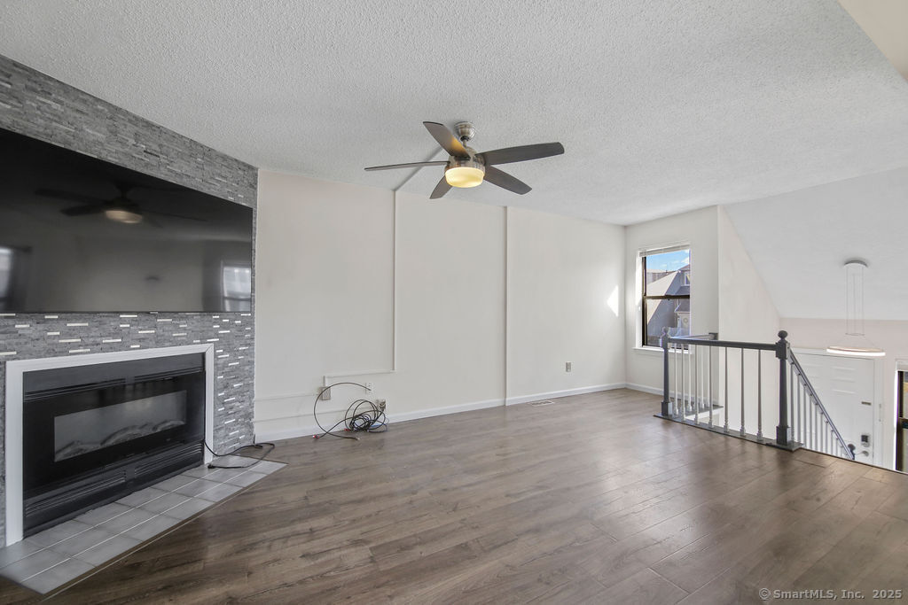 730 Robert Frost Drive #730, Branford, Connecticut image 4