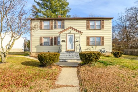 Photo of 53 Le Clair Court, Naugatuck, CT 06770 (MLS # 24143628)