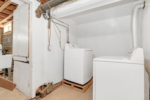 Tiny photo for 53 Le Clair Court, Naugatuck, CT 06770 (MLS # 24143628)