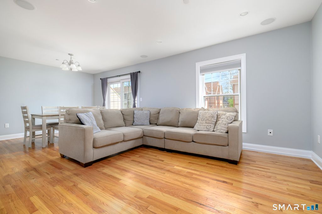 Photo of 2 Finney Lane #31, Stamford, CT 06902 (MLS # 24170395)