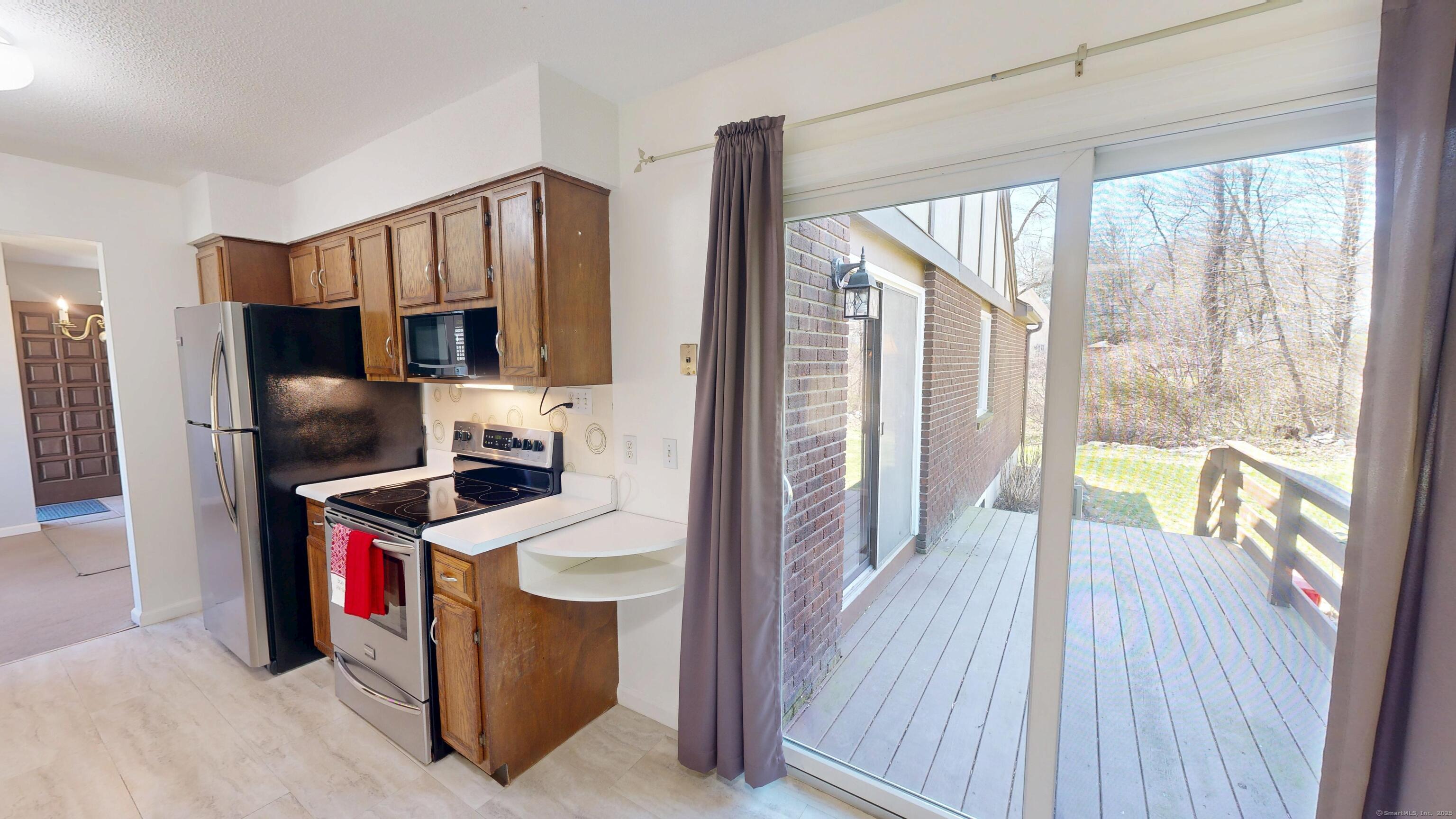 40 Derbyshire #40, Derby, Connecticut image 14