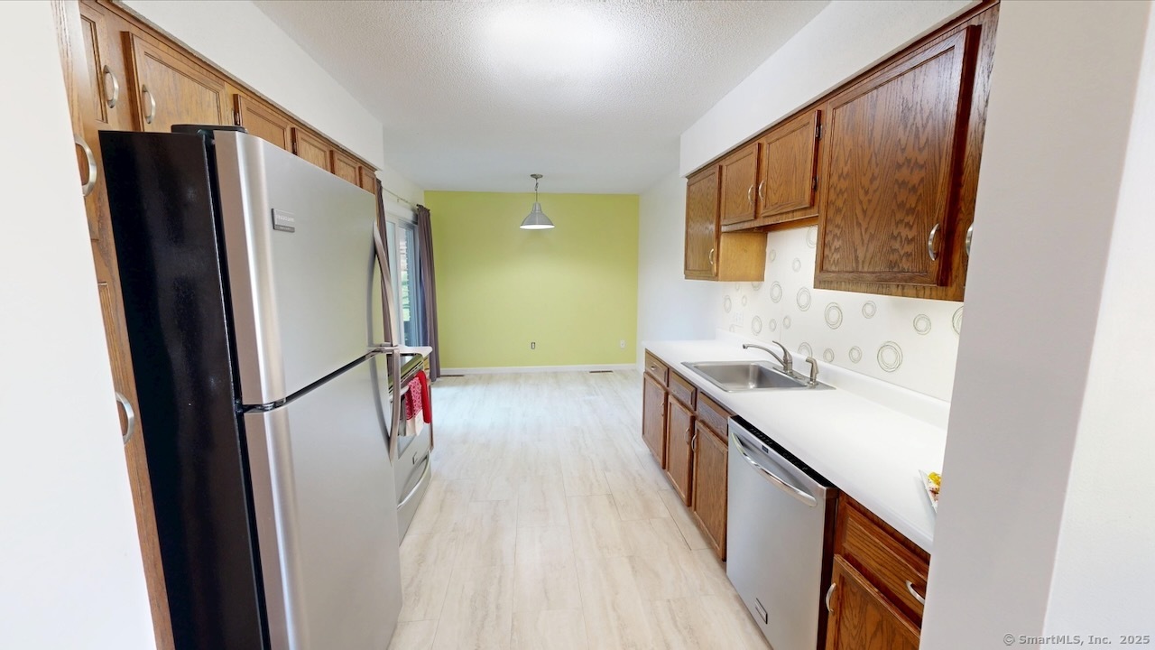 40 Derbyshire #40, Derby, Connecticut image 10