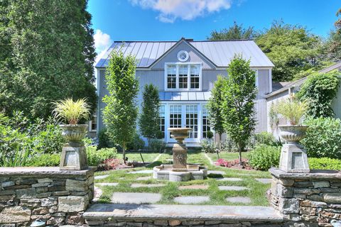 Tiny photo for 2683 Bronson Road, Fairfield, CT 06824 (MLS # 24125366)