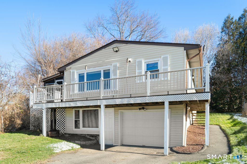 Photo of 24 Lloyd Avenue, New Fairfield, CT 06812 (MLS # 24144310)