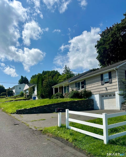 Photo of 43 Glenview Avenue, Waterbury, CT 06708 (MLS # 24201660)