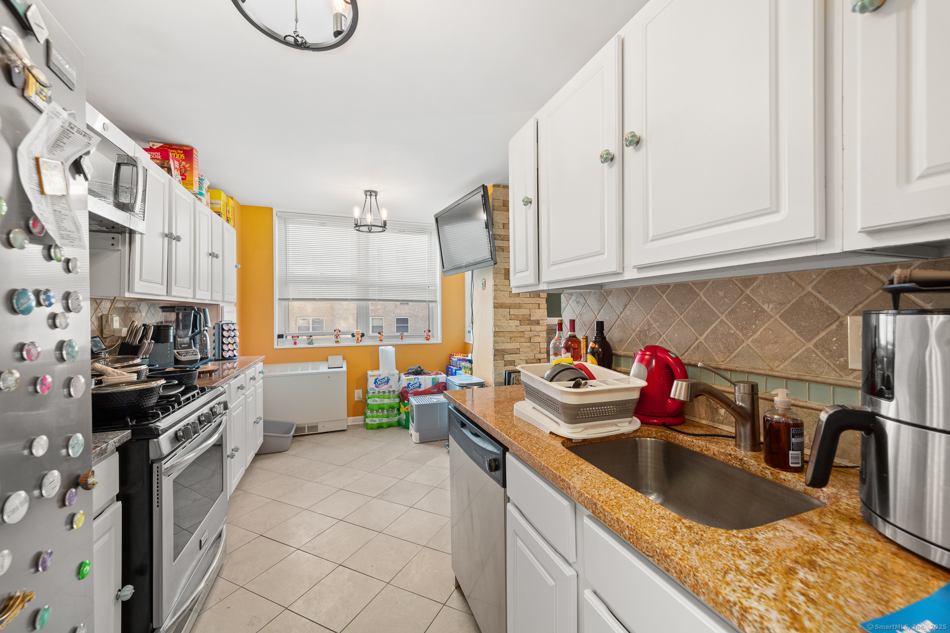 2370 North Avenue #5A, Bridgeport, Connecticut image 17